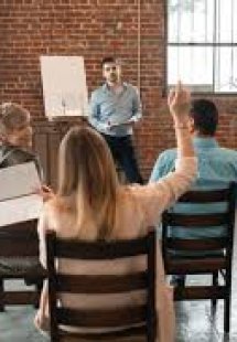 Διδακτικά σενάρια εργαστηρίων για την επιμόρφωση των δι...